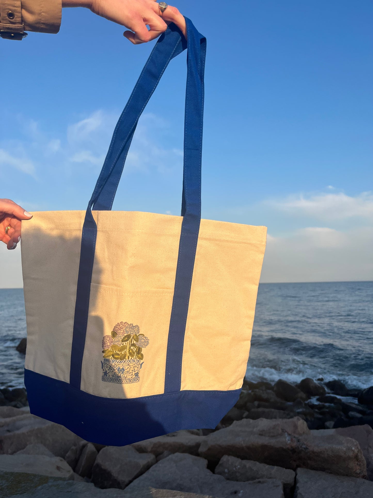 Hydrangea Chinoiserie Beach Tote
